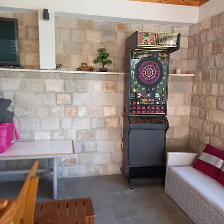 Bella Vista-heated Pool, Bbq, Panoramic View Near Split Vila