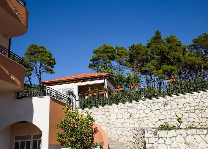 Bella Vista-heated Pool, Bbq, Panoramic View Near Split Villa