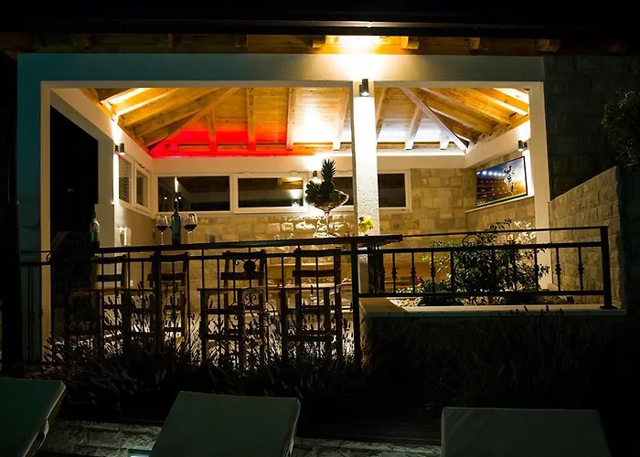 Bella Vista-heated Pool, Bbq, Panoramic View Near Split Villa Klis