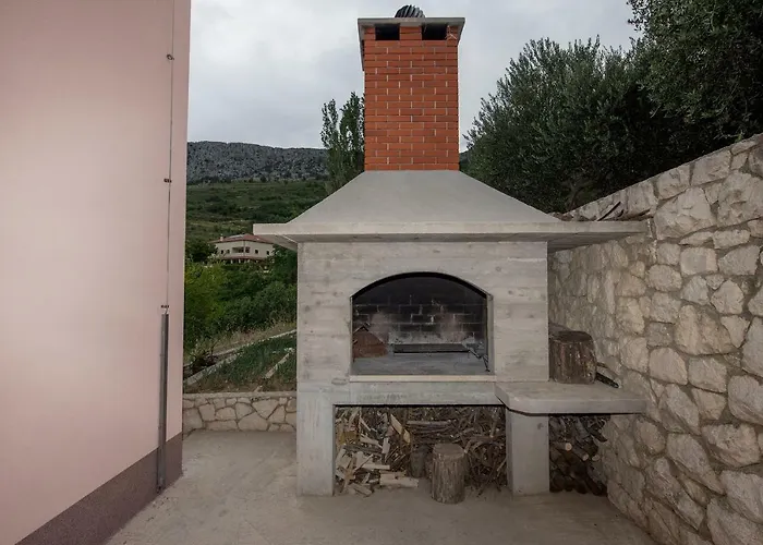 Bella Vista-heated Pool, Bbq, Panoramic View Near Split Villa Klis