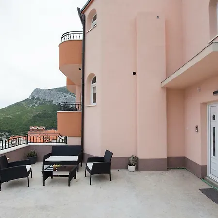 Villa Bella Vista-heated Pool, Bbq, Panoramic View Near Split *