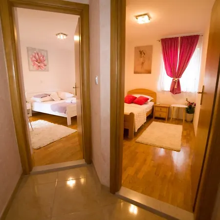 Bella Vista-heated Pool, Bbq, Panoramic View Near Split *